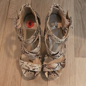 Snake-Print Strappy Women's Heels - Beige